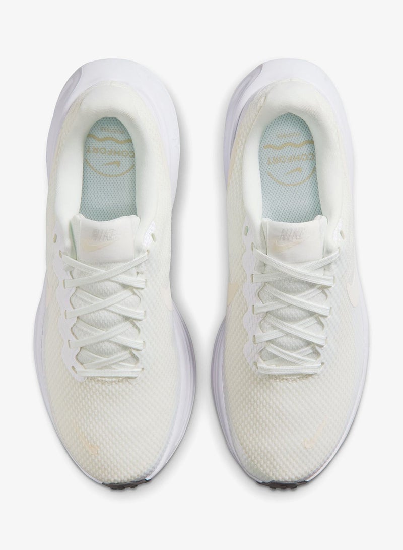 W NIKE REVOLUTION 8