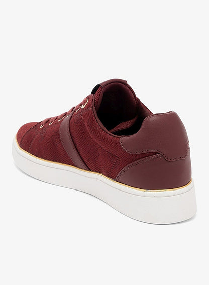 Casual Low Top Sneakers