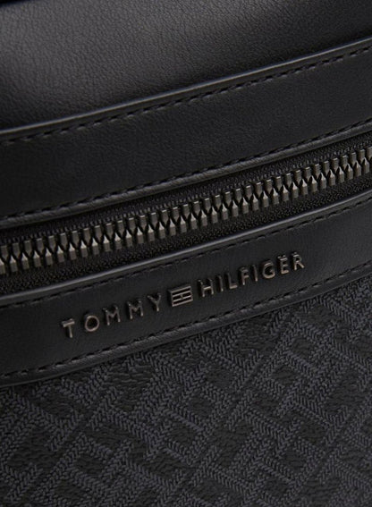 Logo Detailed Messenger Bag