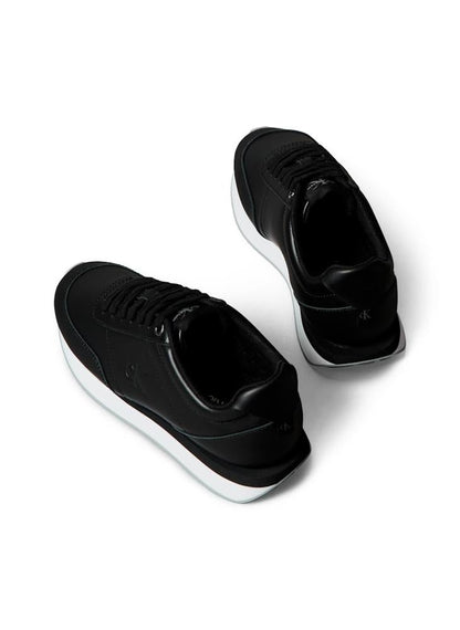 Casual Low Top Sneakers