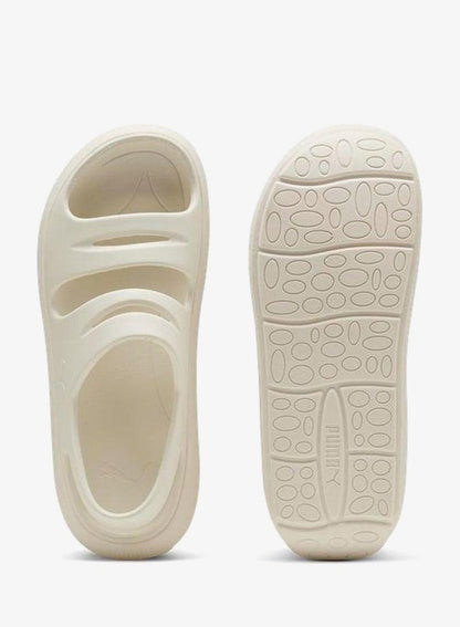 Flatter Sandal