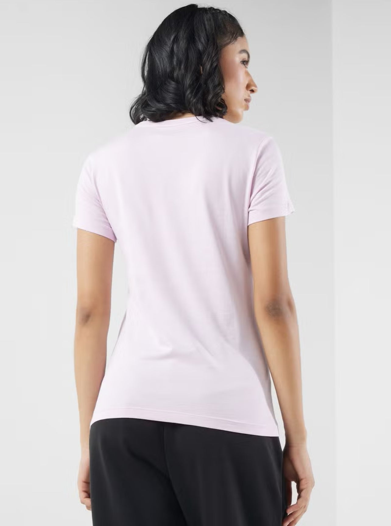Essential Logo T-Shirt