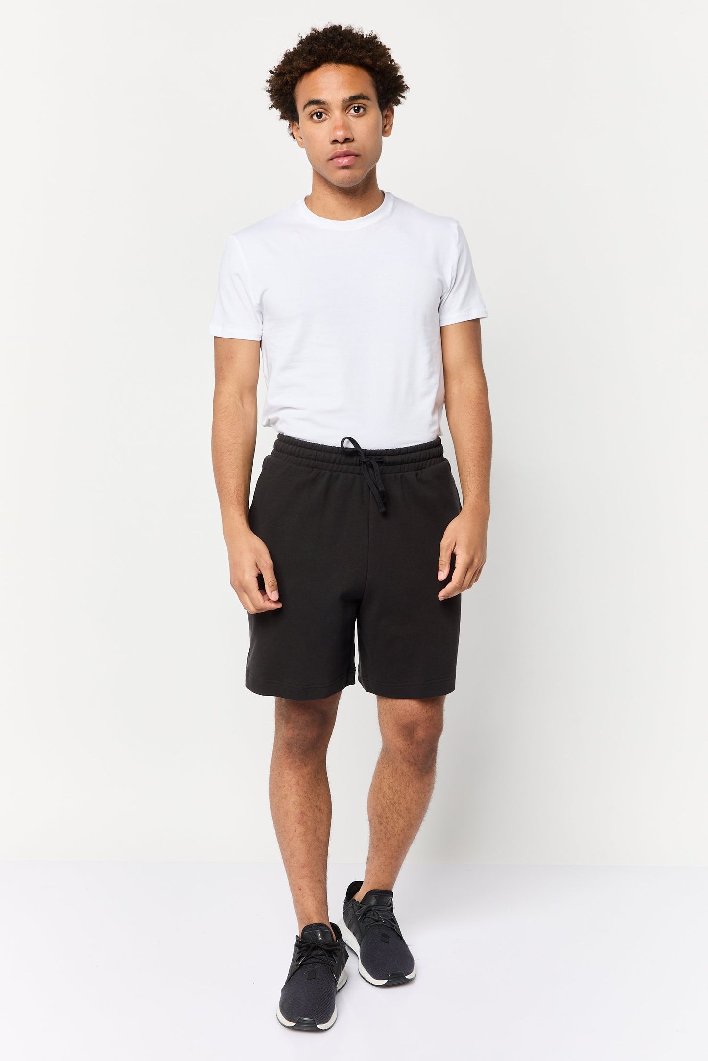 Men Relaxed Fit Outdoor Shorts, Black