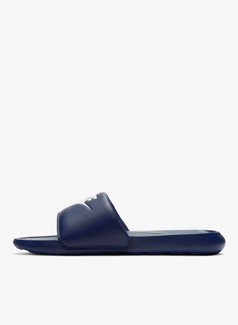 NIKE VICTORI ONE SLIDE