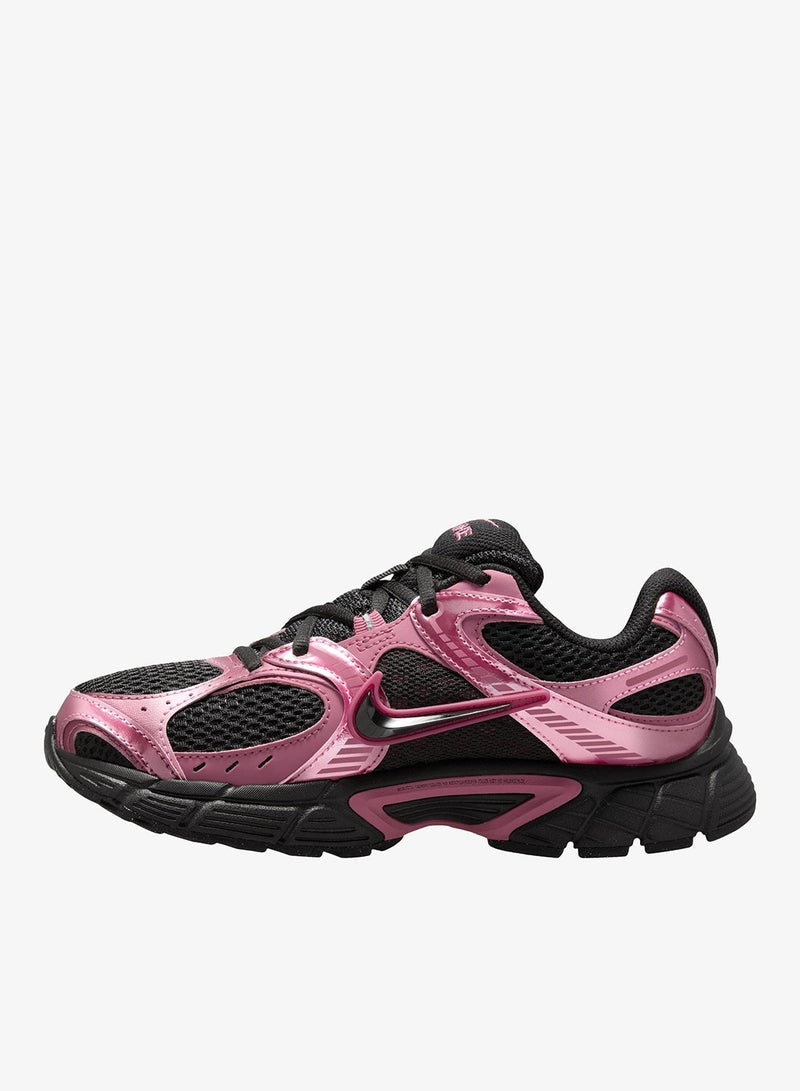 W NIKE V5 RNR