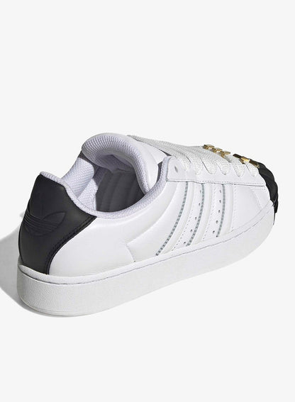 Superstar St