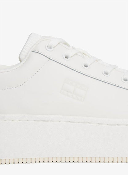 Flatform Pearlized Sneaker
