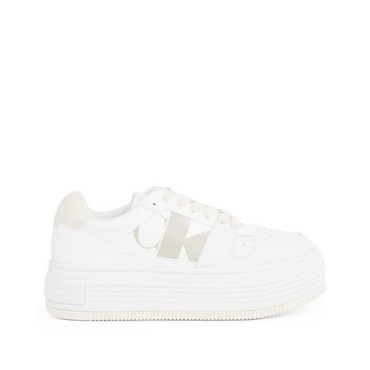 BOLD FLAT LOW TOP SNEAKERS