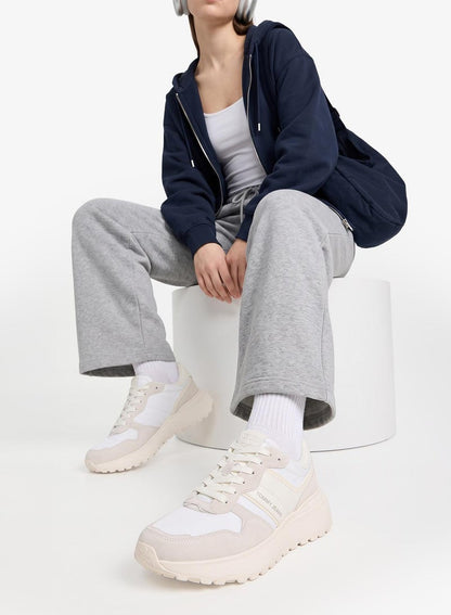 Casual Low Top Sneakers