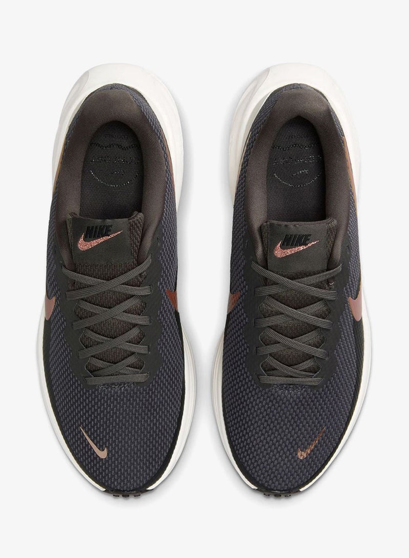 W NIKE REVOLUTION 8