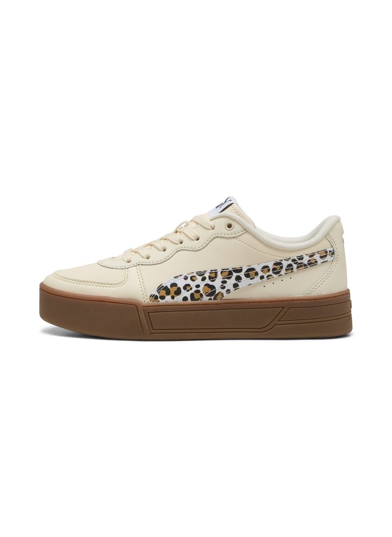 Skye Leo Womens Beige Sneakers