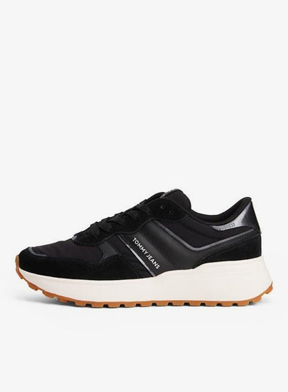 Cleated Runner