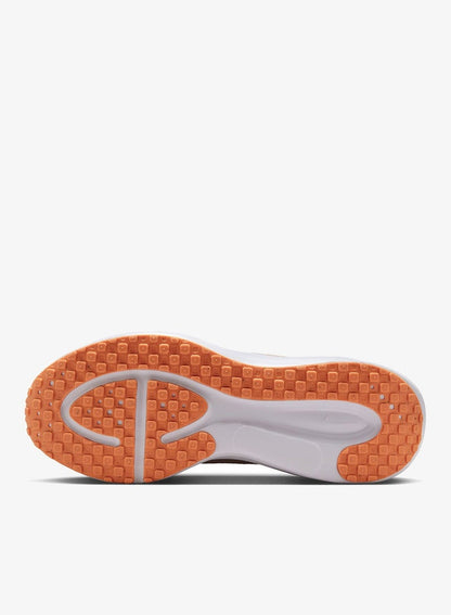 Nike Revolution 8