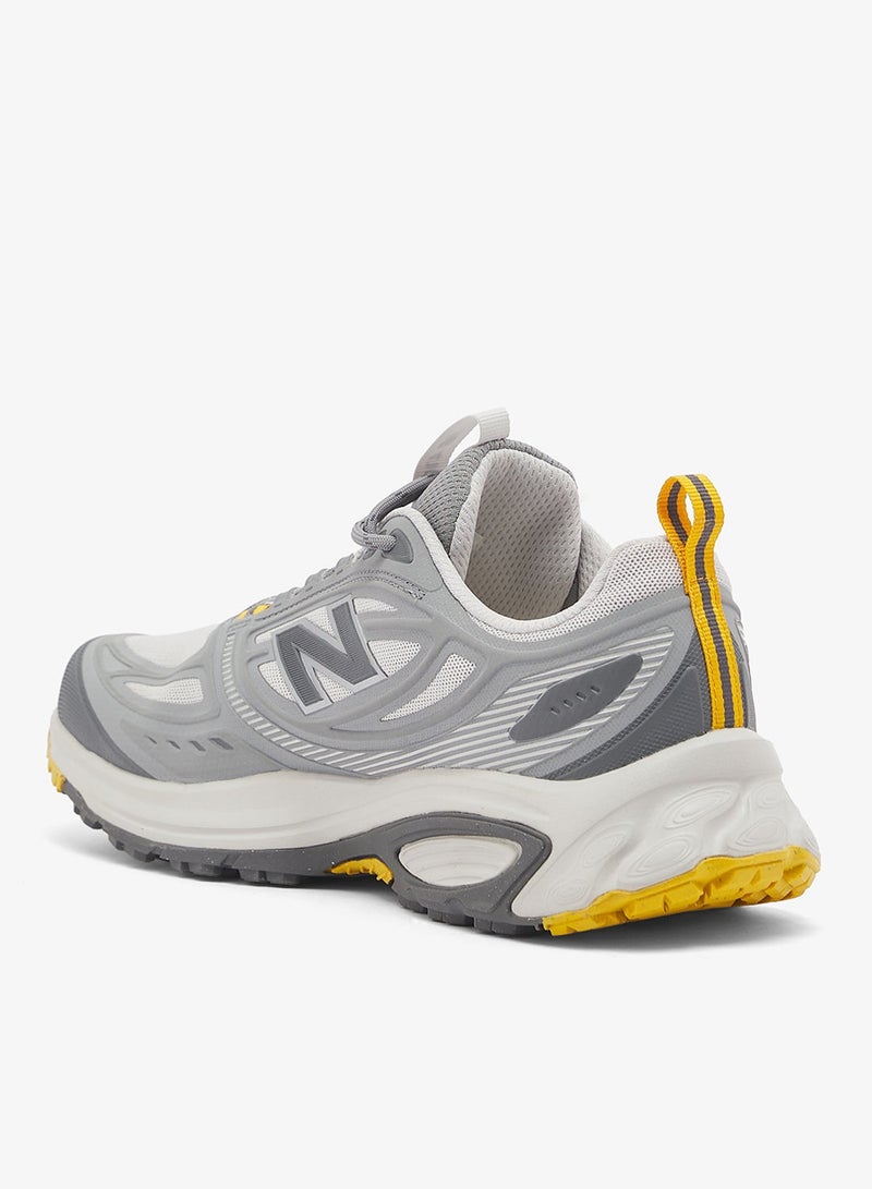 410  Sports Shoes