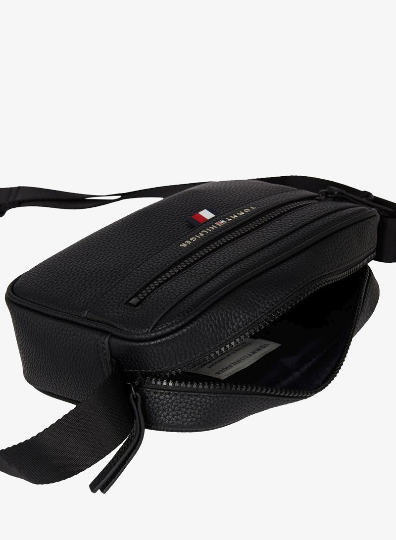 Logo Washbag