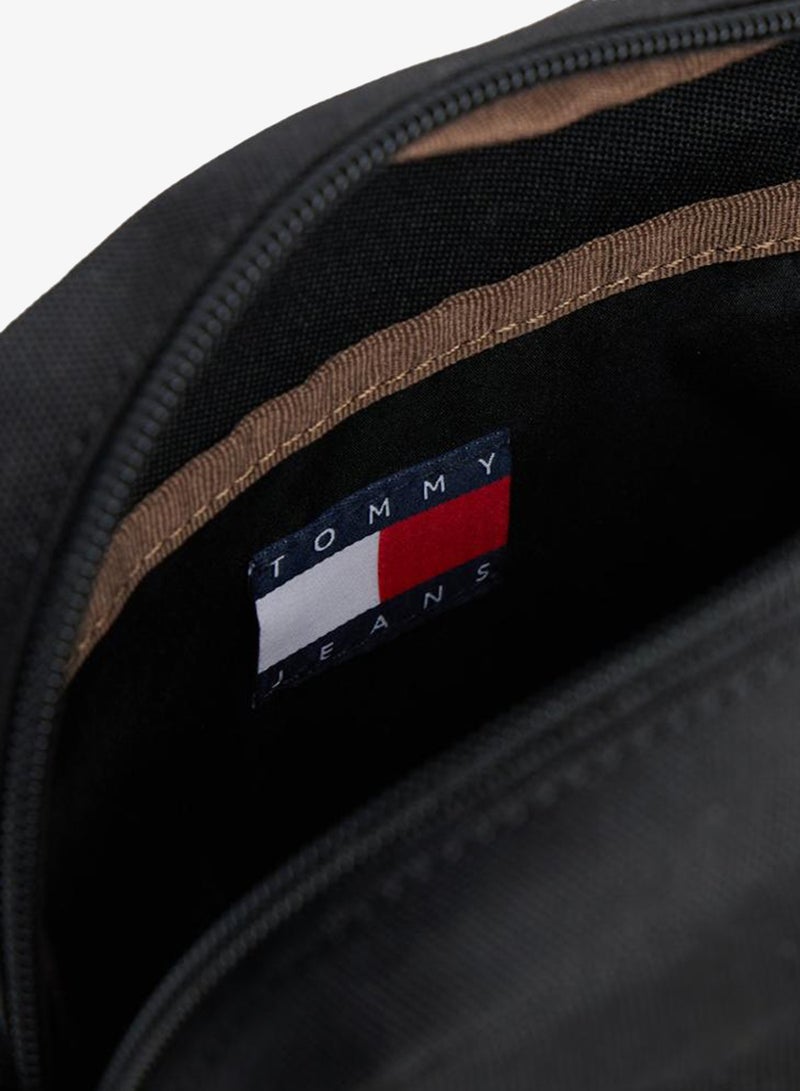 Essential Messenger Bag