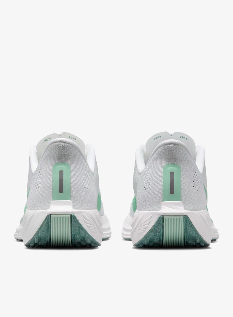 Nike Pegasus Plus