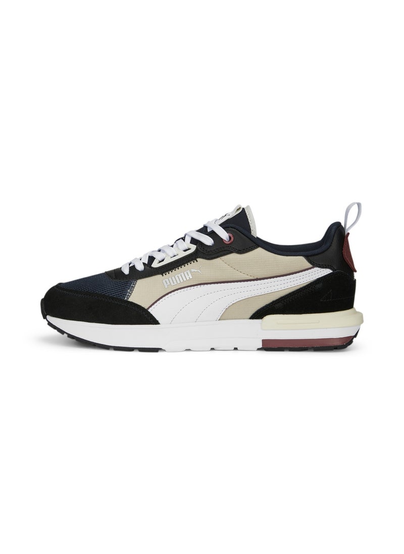 R22 Mens Black Trainers