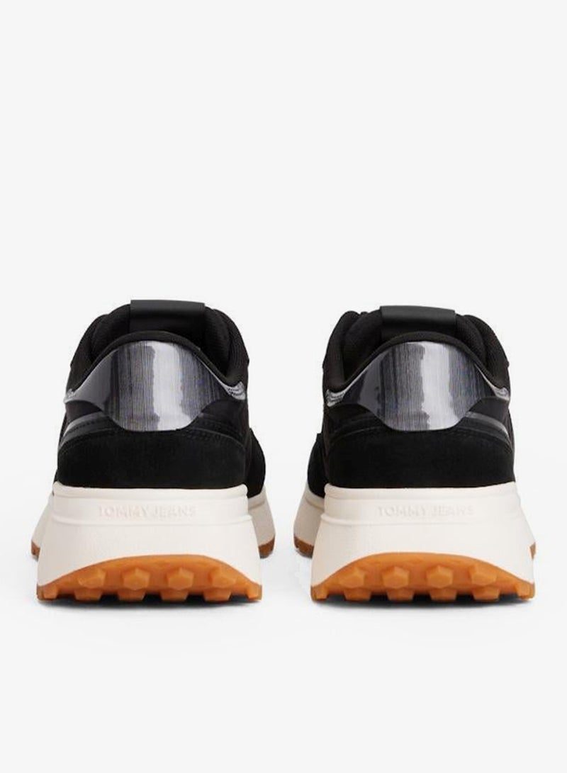 Cleated Runner