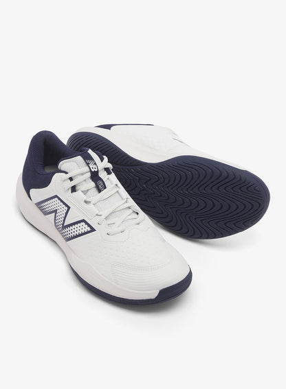696 Sports Shoes