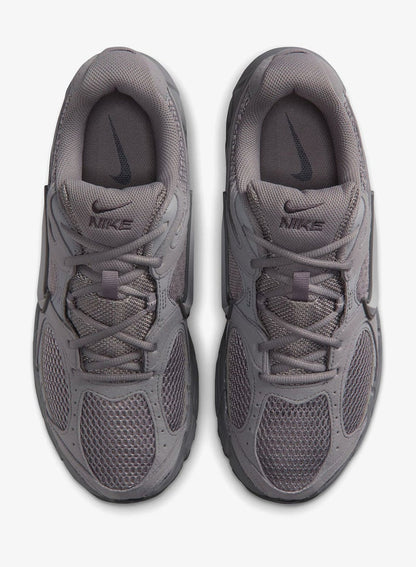 NIKE V5 RNR SUEDE