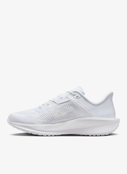 Nike QUEST 6 Sneakers for Men - White / Platinum