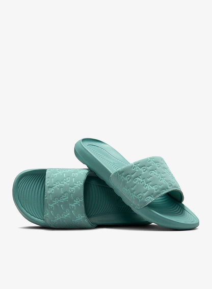 Victori One Slide Print