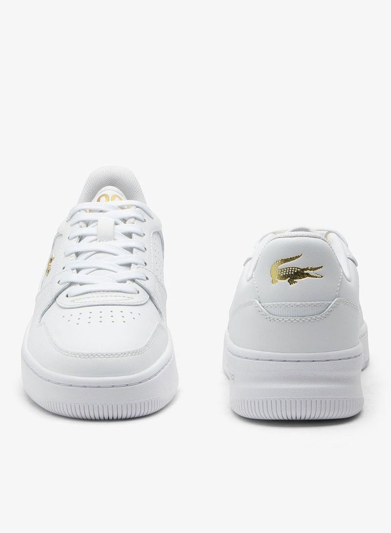 L001 Low Top Court Sneakers