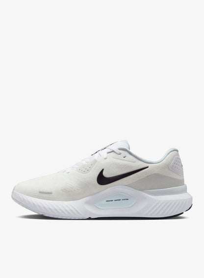 Nike Structure 26