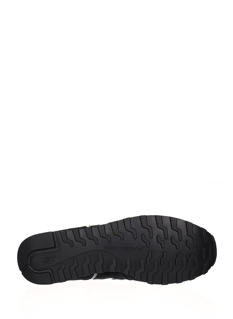 373 Sneakers