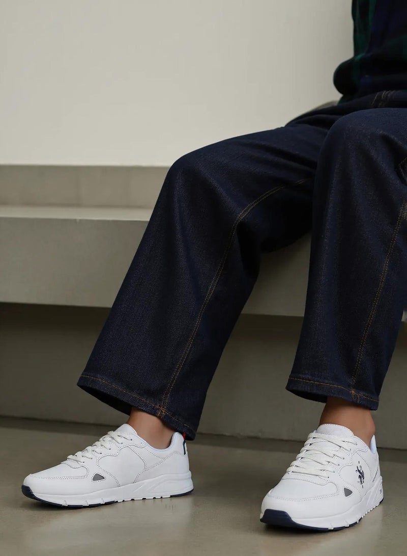 Men's White Low-Top Casual Sneakers with Iconic Branding for a Clean Look