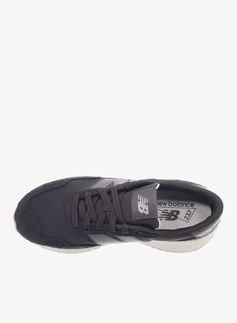 237 Sneakers