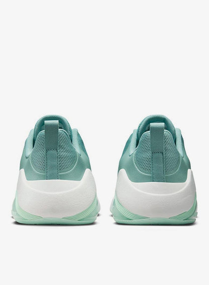 Nike Bella 7