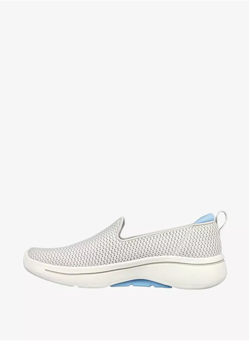 GO WALK ARCH FIT