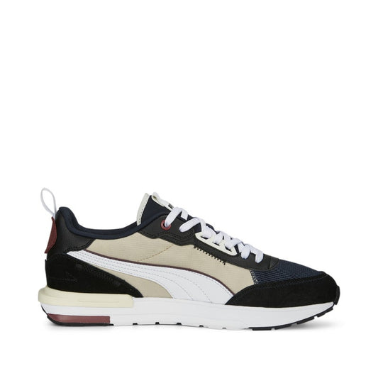 R22 Mens Black Trainers