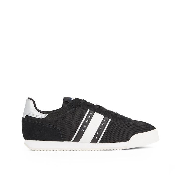 Logo Detail Lace Up Low Top Sneakers