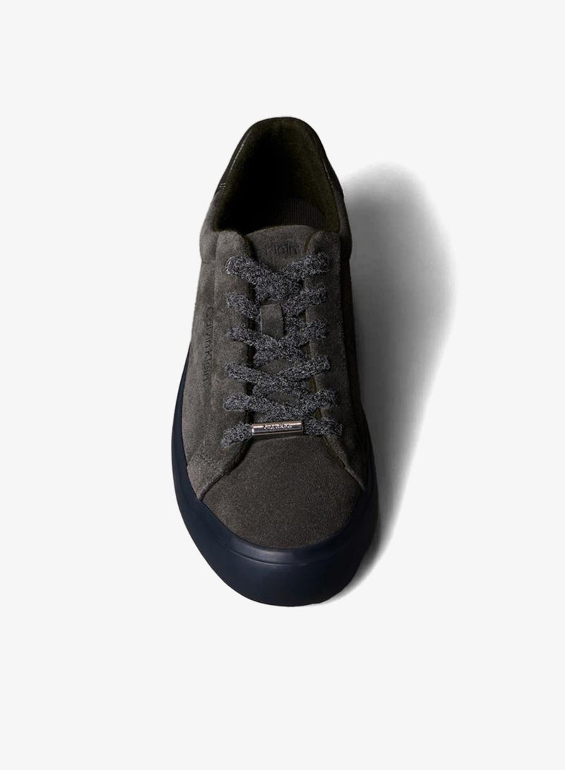 Casual Low Top Sneakers