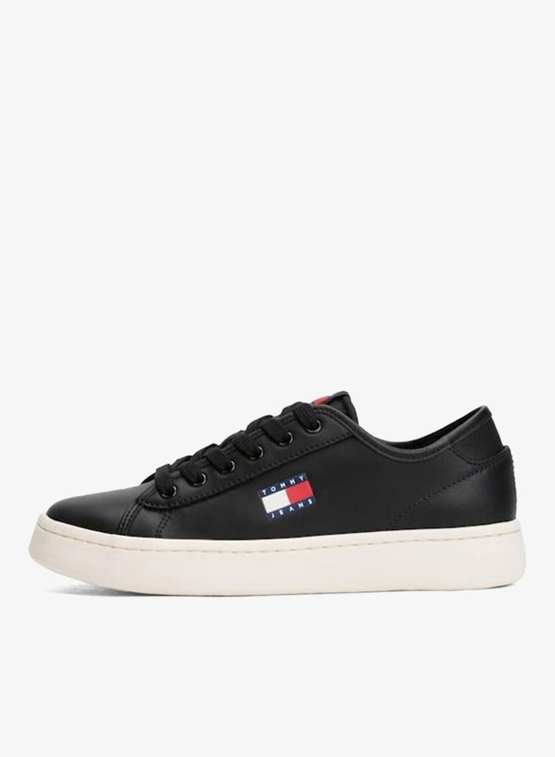 Lightweight Court Low Top Sneaker