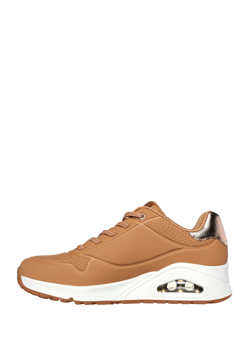 Uno Sneakers