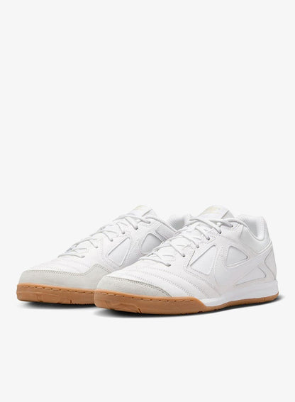Nike Gato