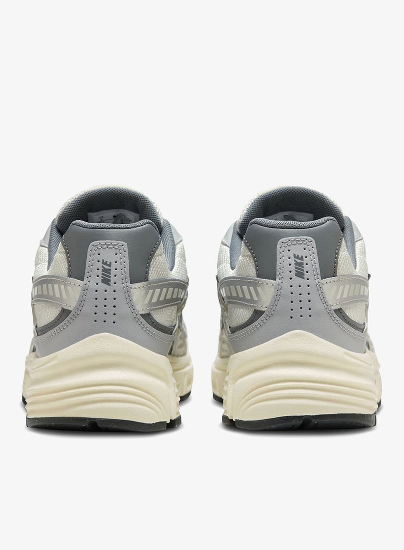 Nike Initiator