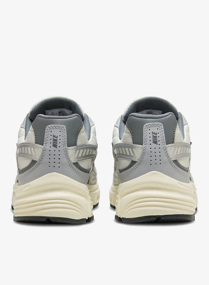 Nike Initiator
