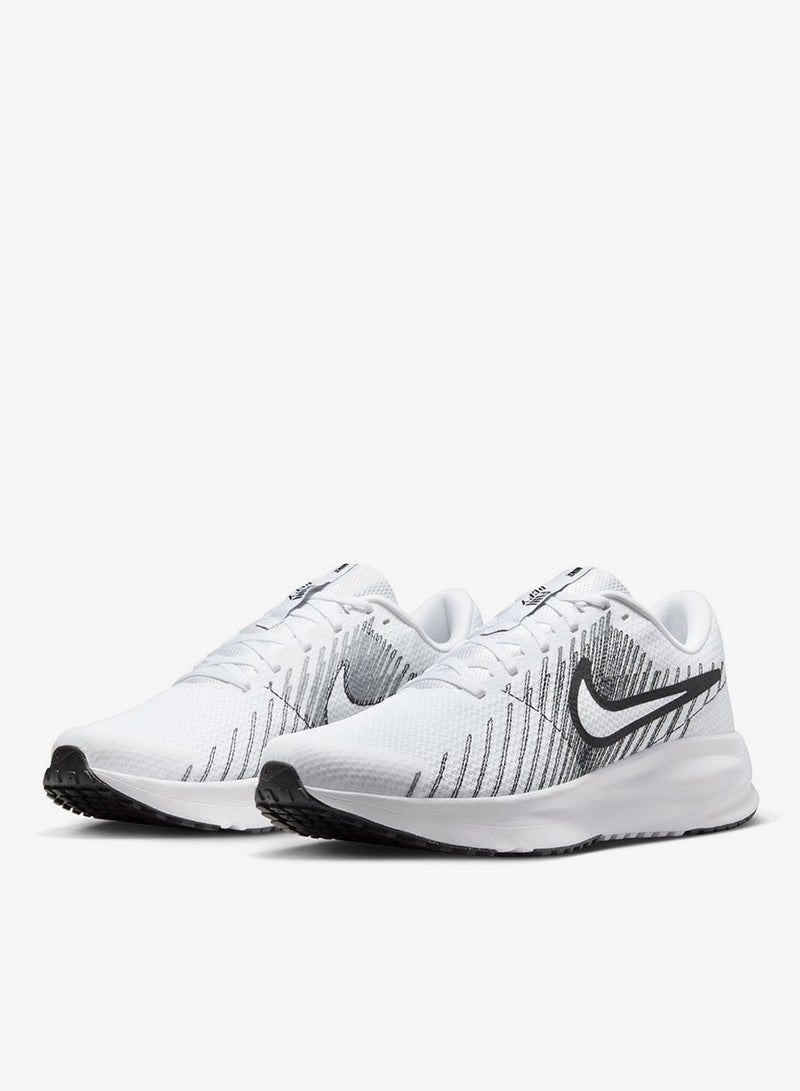 NIKE RUN DEFY