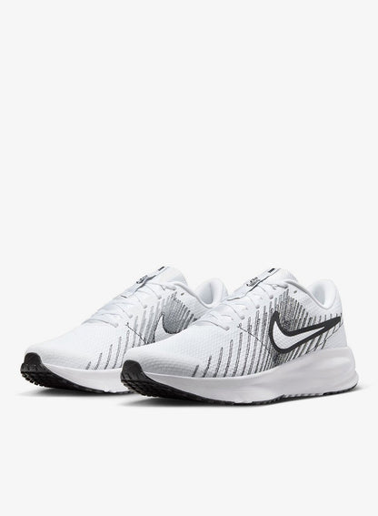NIKE RUN DEFY