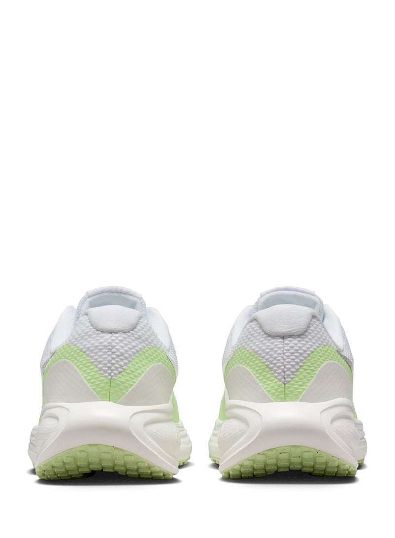 Nike Revolution 8