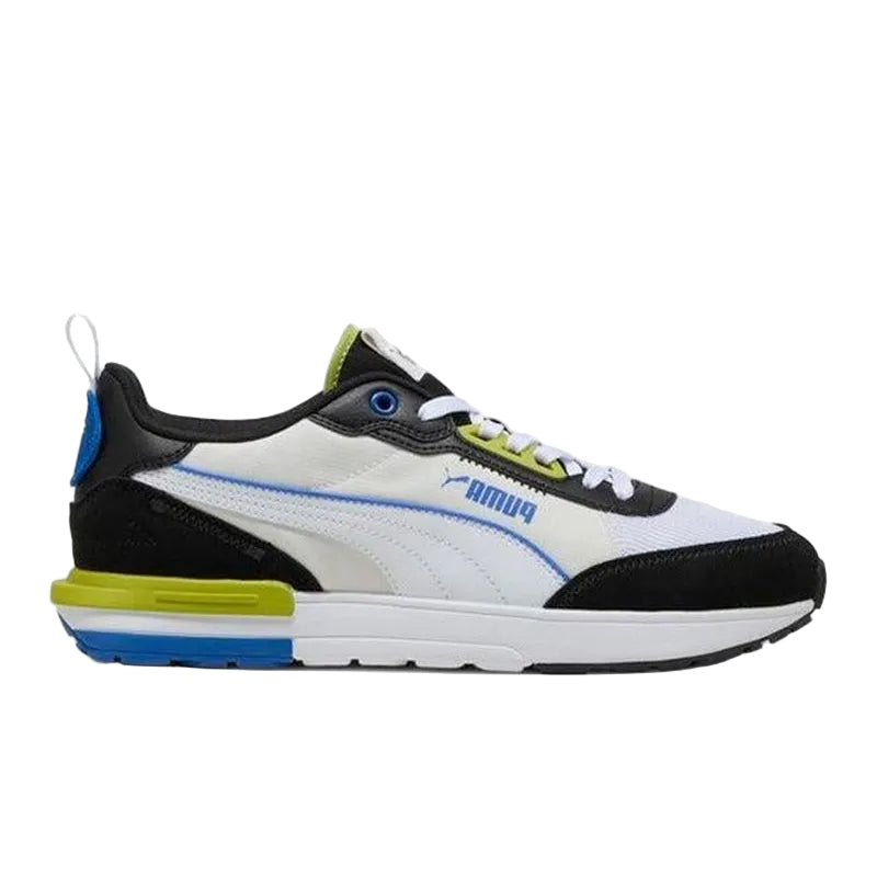 R22 Sneakers