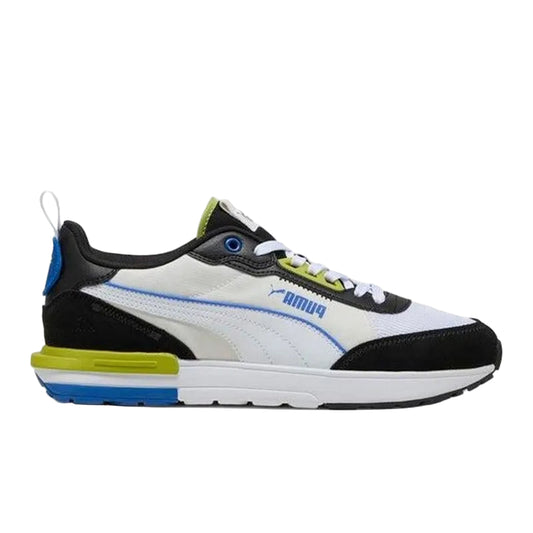 R22 Sneakers