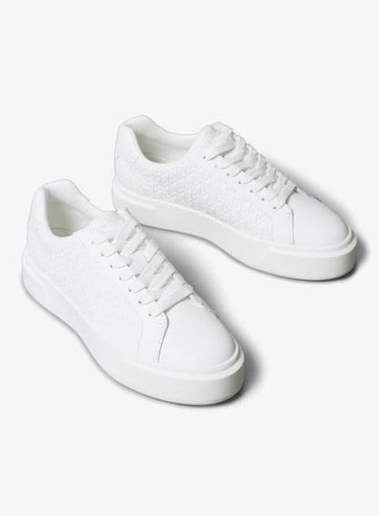 Casual Low Top Sneakers