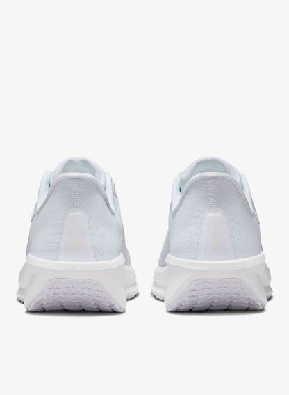 Nike QUEST 6 Sneakers for Men - White / Platinum