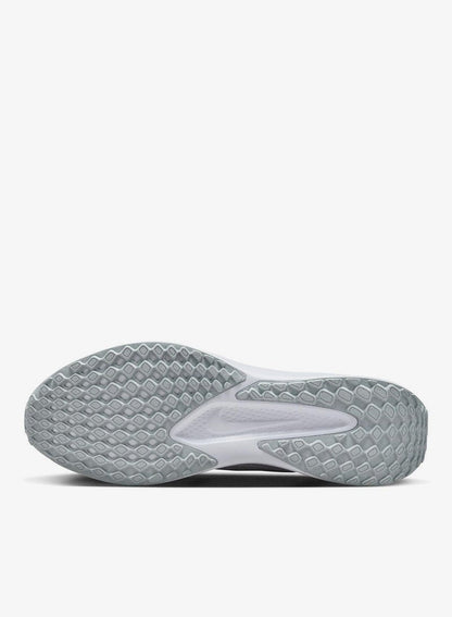 Nike Quest 6